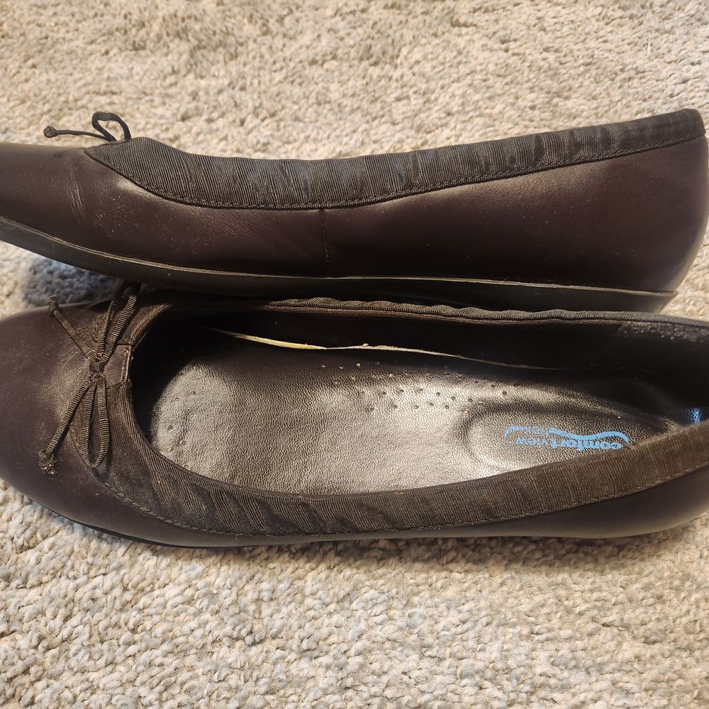 Comfort Plus by Predictions Brown Flats for Everyday Wear